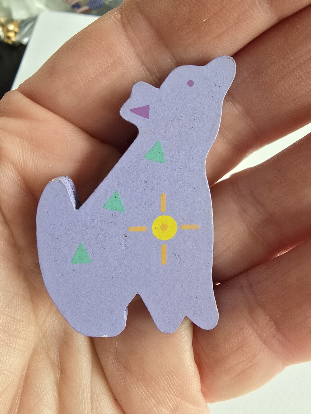 Vintage wolf brooch pastel dog coyote howl southwestern western pin memphis - Picture 2 of 8